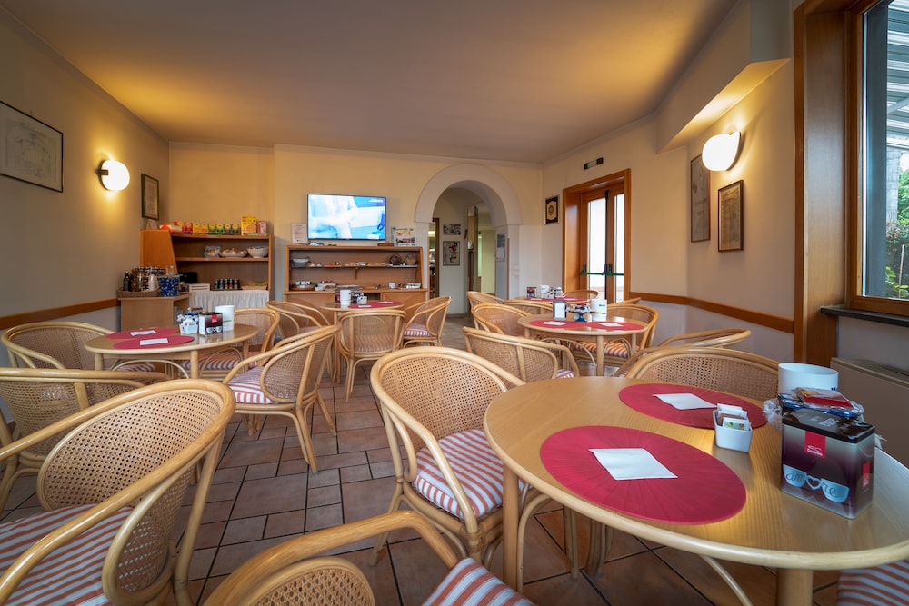 Hotel Ristorante Il Ceppo 56/70