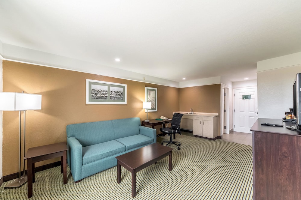 Quality Inn & Suites Seaworld North 31/42