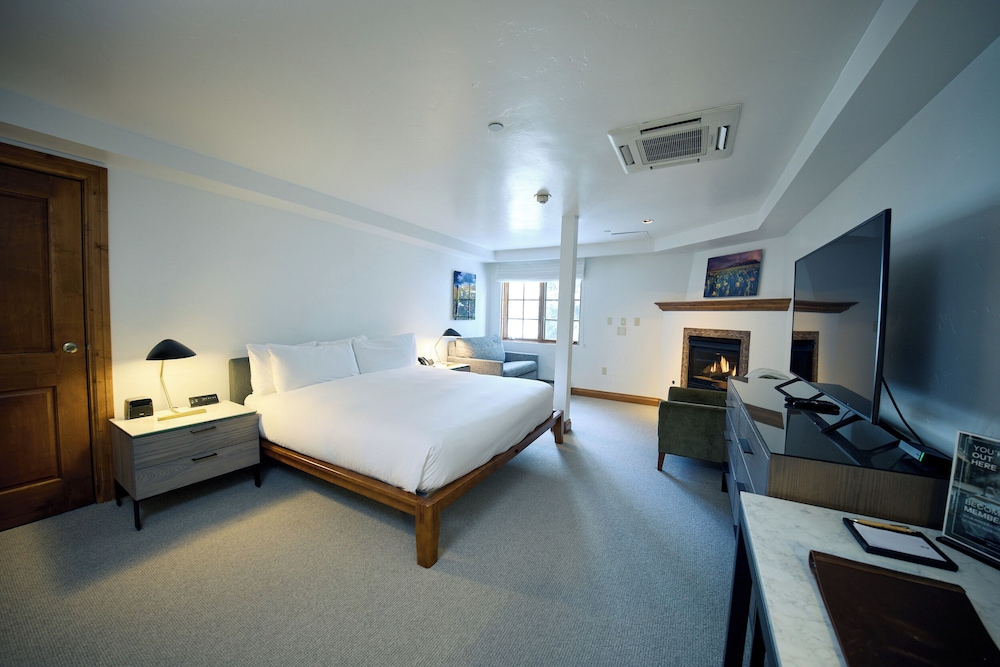 RAMBLER, STANDARD, KING BED