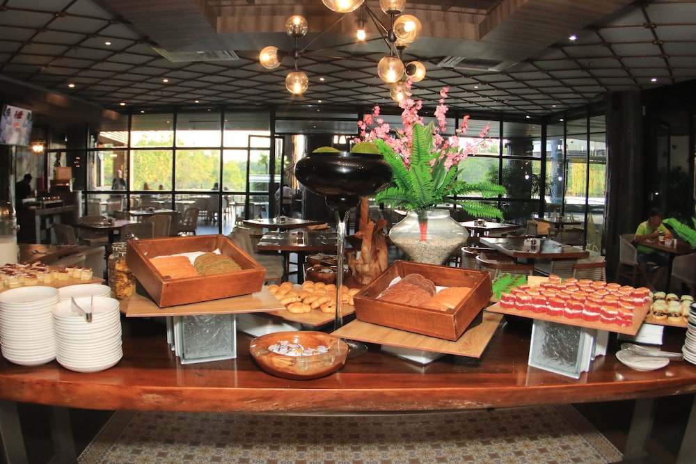 The Crystal Luxury Bay Resort Nusa Dua 50/72