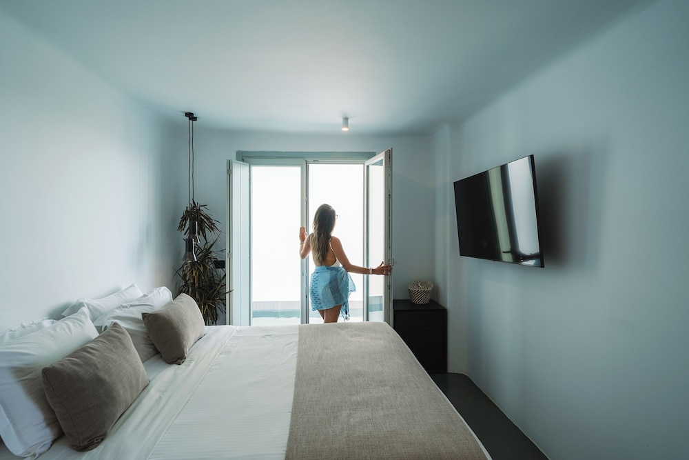 PRESIDENTIAL, SUITE