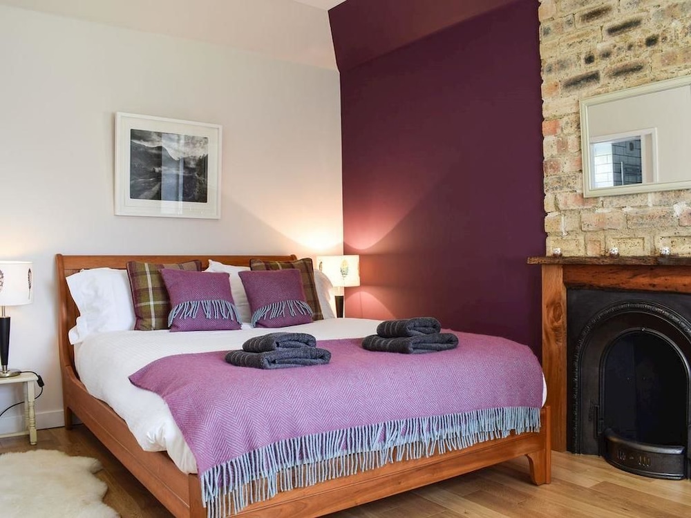 Brae Cottage 2/11