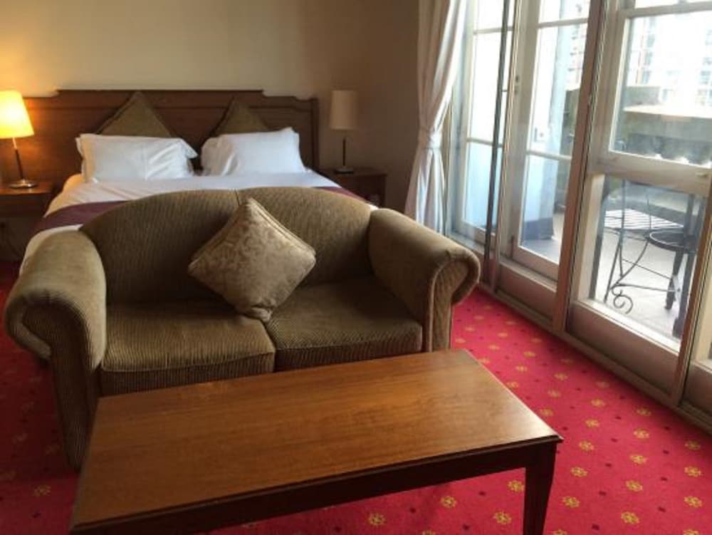 Grand Hotel Melbourne 42/55