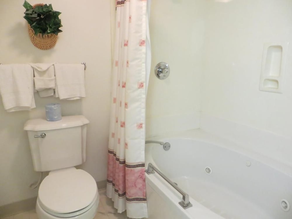 River Place Inn 49/50