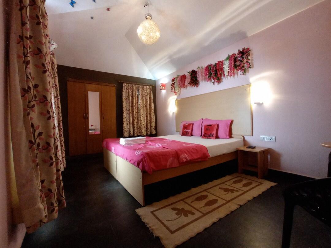 B's Hive Guest House 9/19