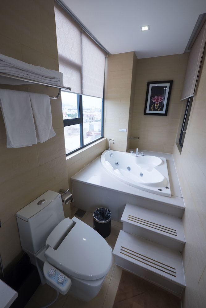 AZUMAYA Da Nang 44/55