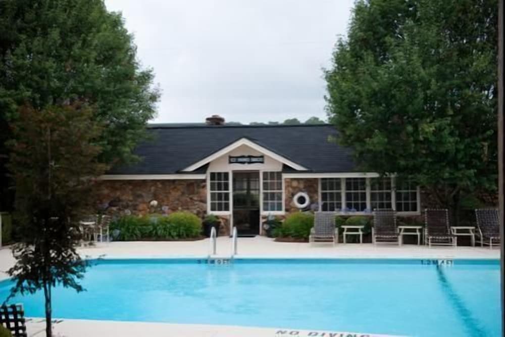 Merry Acres Inn 46/50