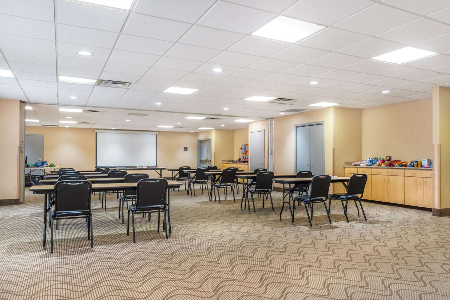 Comfort Suites Louisville Airport 30/35