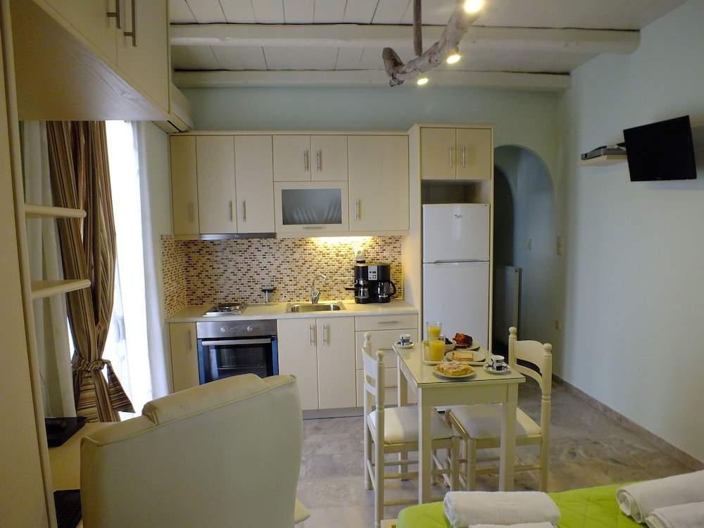 Santa Katerina Studios &amp; Apartments 27/50
