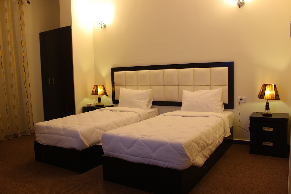 Abu Mazen Hotel 13/37