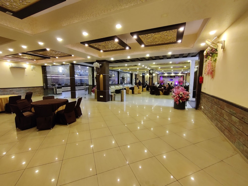 Ritumbraha Hotel & Resort 5/50