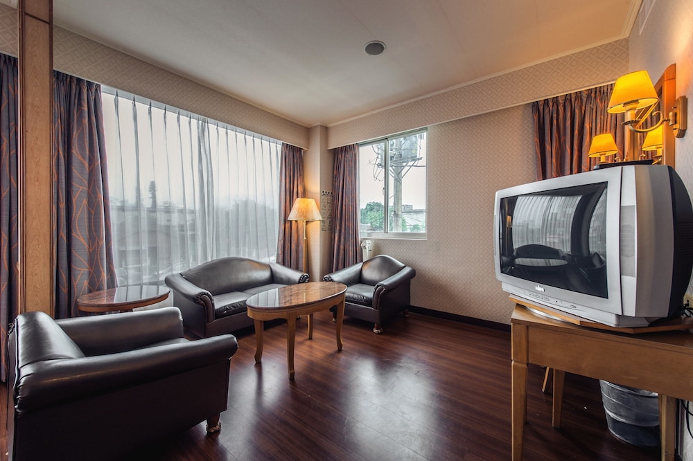 Da Shih Hotel 26/38