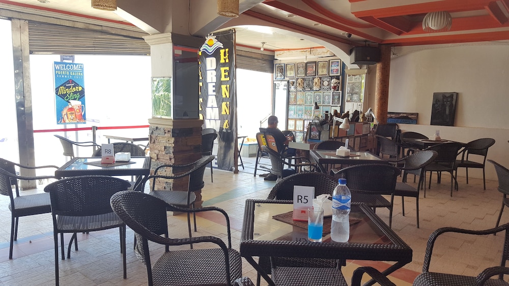 Dreamwave Hotel Puerto Galera 31/42