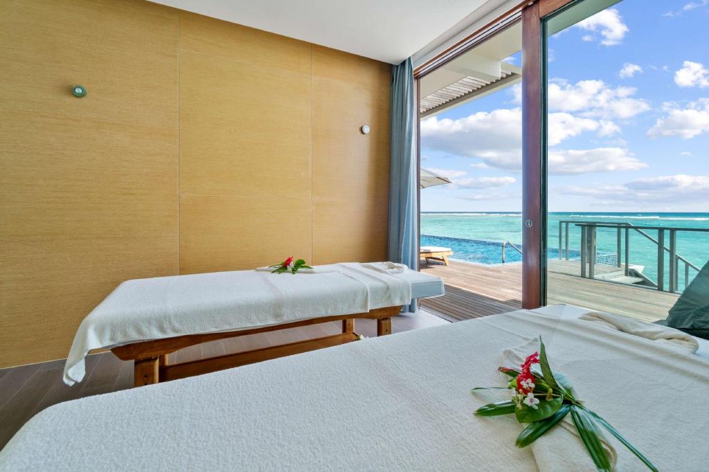 3 Bedrooms, Royal, Overwater, Residence