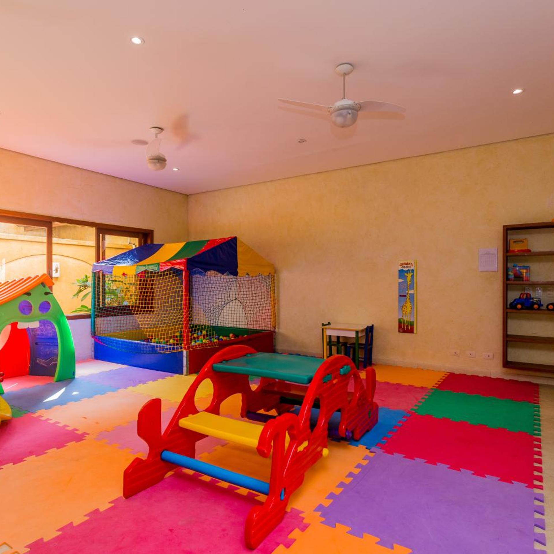 Beach Hotel Cambury 44/60