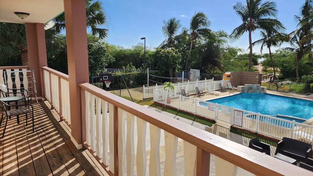 Combate Beach Resort Ex Parador 45/50