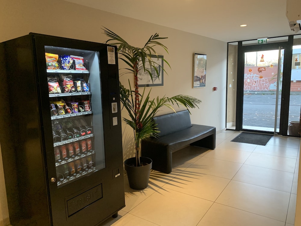 Lobby at Hotel des Etats Unis, TOULOUSE