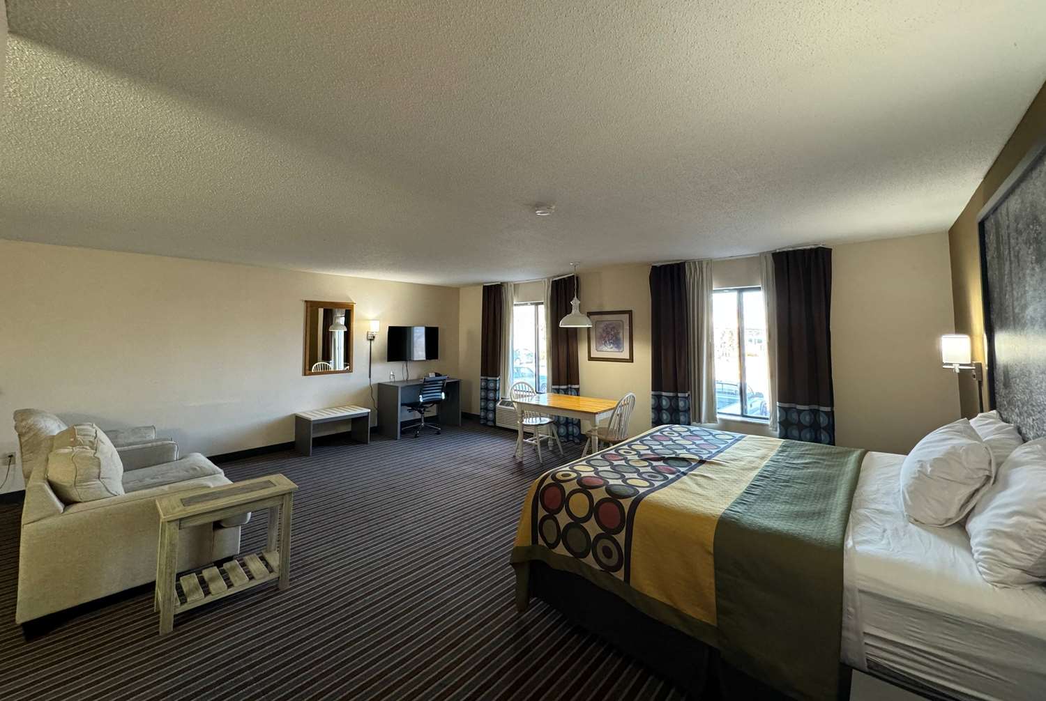 Super 8 by Wyndham Columbia Clark Lane 7/16