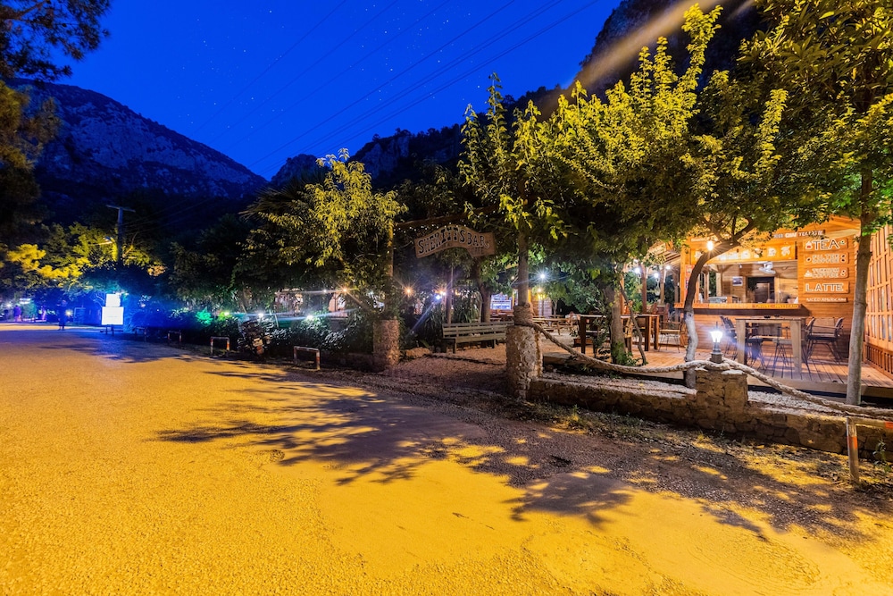 Sheriff Olympos Pension 29/36