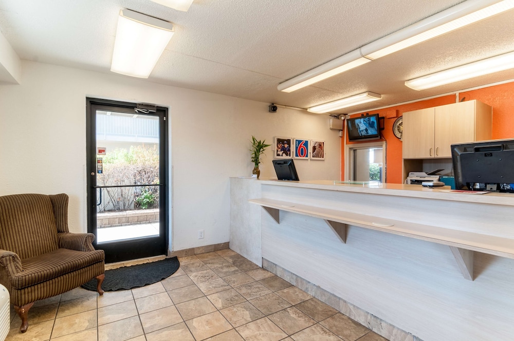 Motel6 Farmington Hills, MI - Northwest - Farmington Hills 6/56