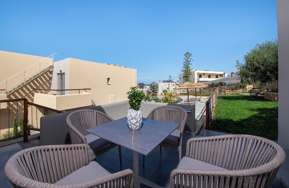 Villaggio Mare Suites 49/60