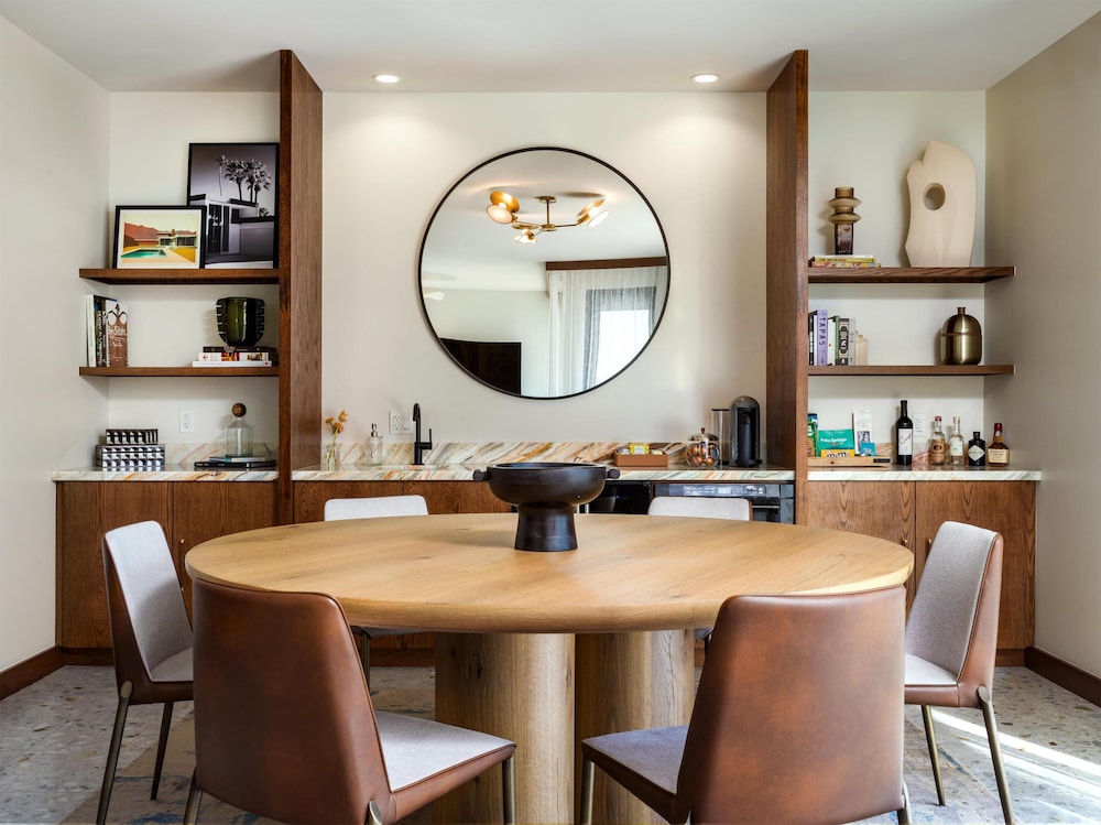Thompson Palm Springs By Hyatt 34/48
