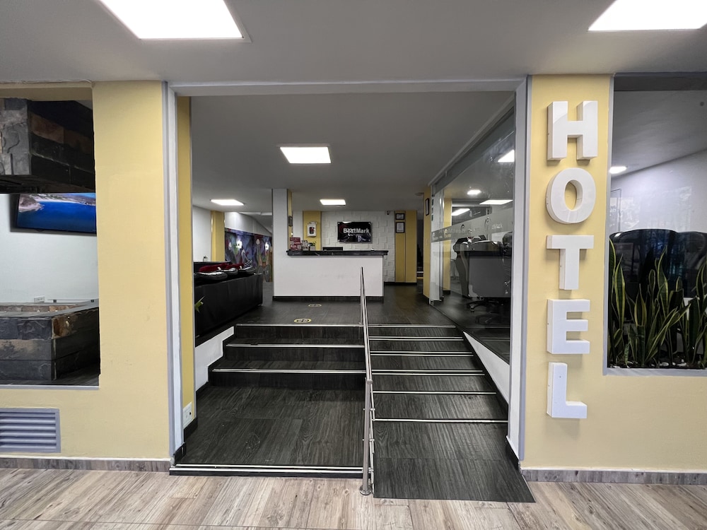 Hotel Bestmark Platinum 5/42