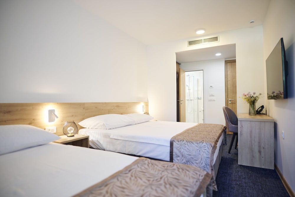 Colentum Resort Murter 17/50