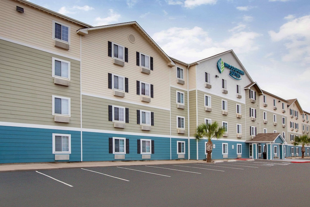Woodspring Suites Pharr 30/33