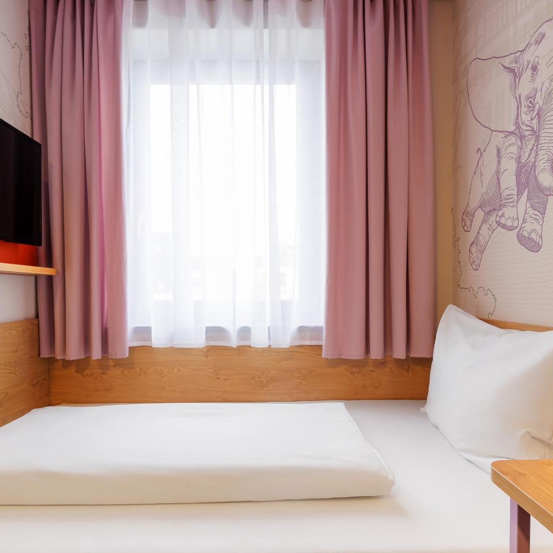 McDreams Hotel Wuppertal City 17/27
