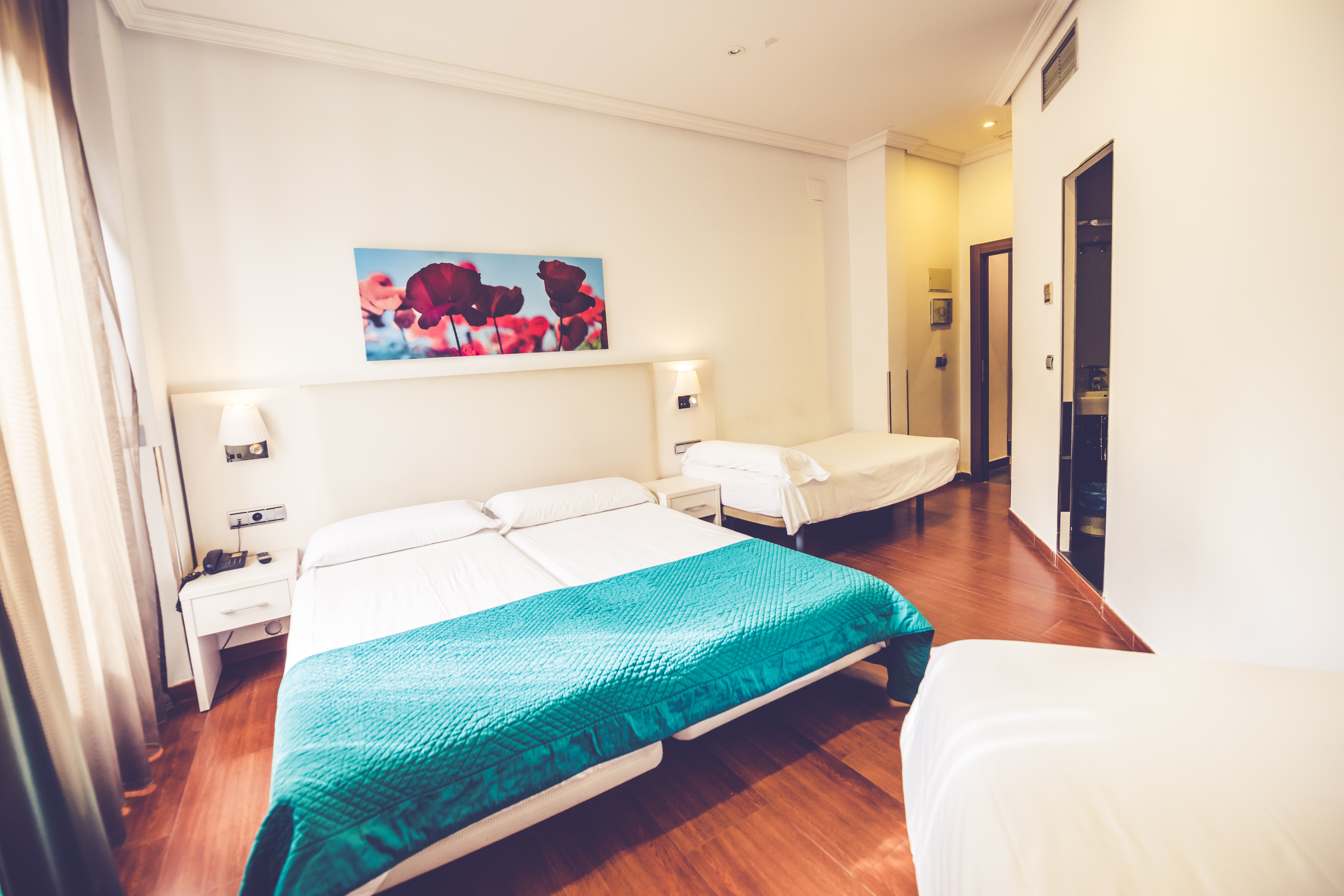 Hostal Sol Los Angeles 26/50
