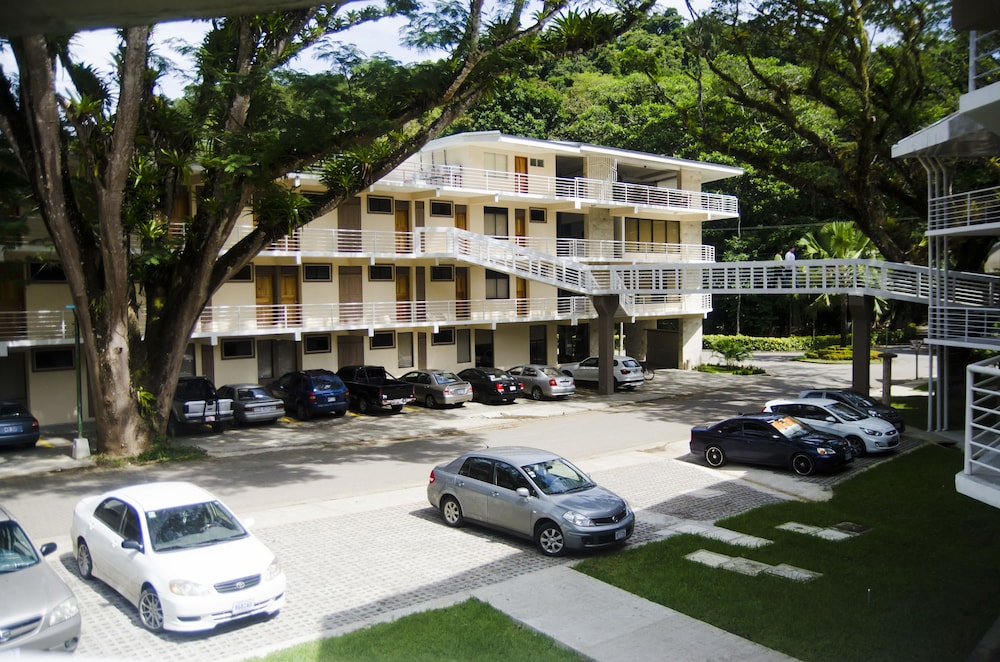 Hotel Arenas Punta Leona 50/66