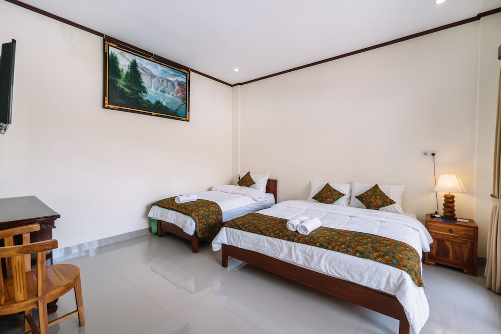 Sari Nusa Inn 8/16