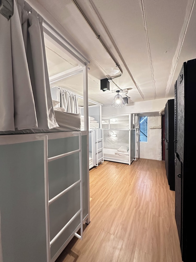 Salee Hostel 27/41