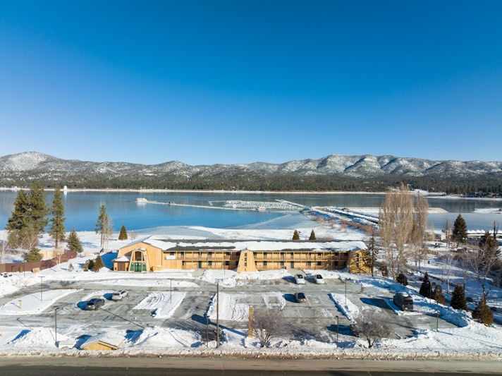 Marina Resort 43/44