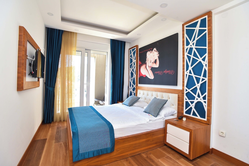 1 BEDROOM, APARTMENT, SEA VIEW, BALCONY