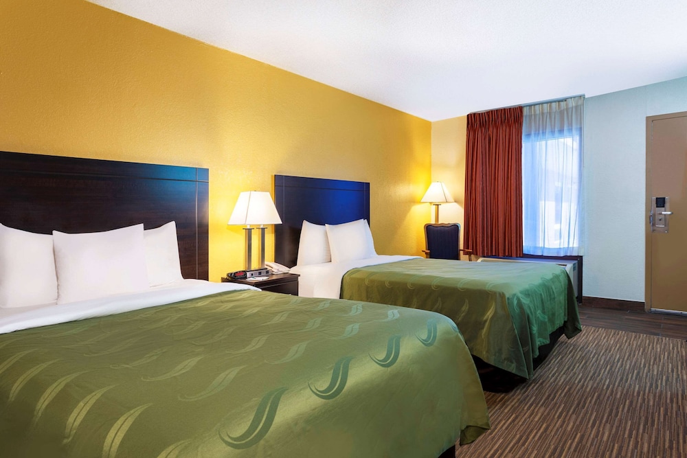 ROOM, 2 DOUBLE BEDS