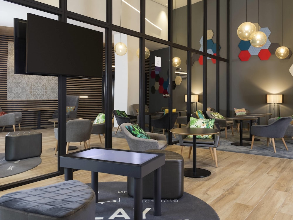 NOVOTEL CHARLEROI CENTRE 48/77