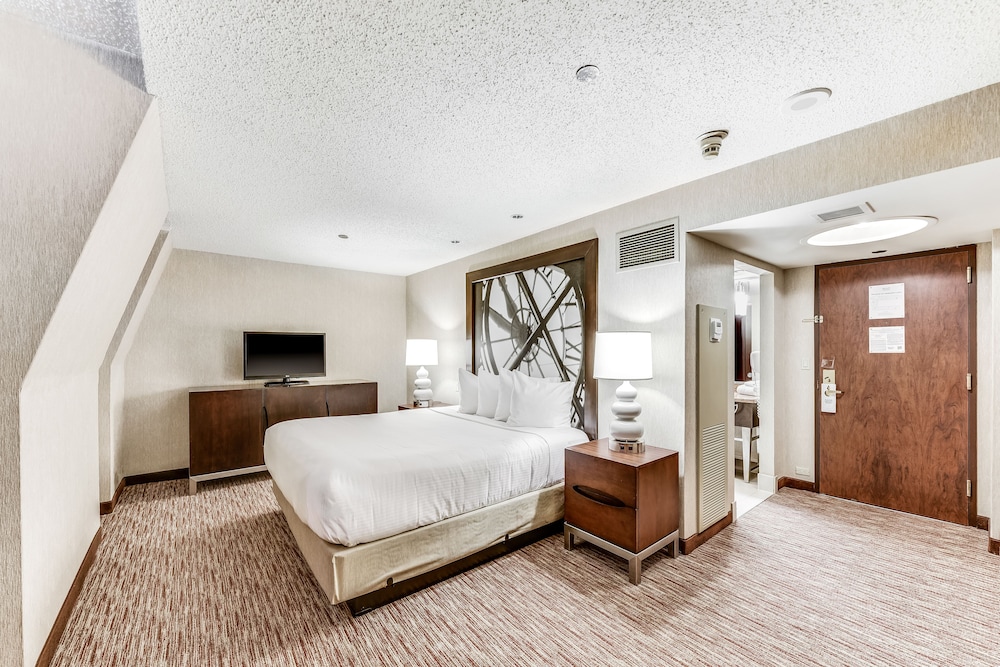 Tower, Studio, Suite, King Bed