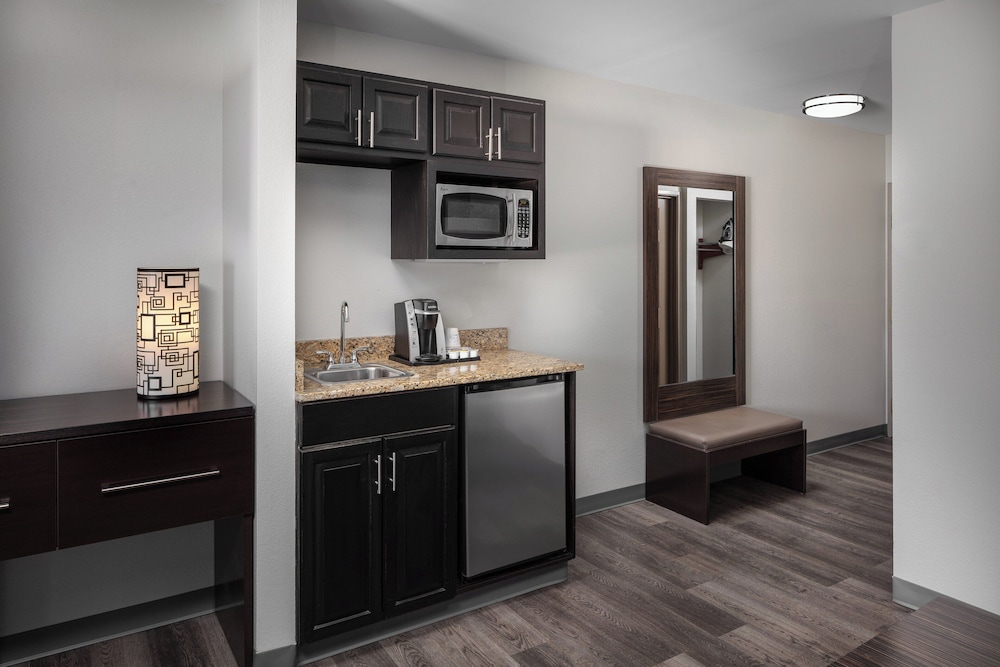Holiday Inn Express Hotel & Suites St. Louis West-O Fallon 10/71
