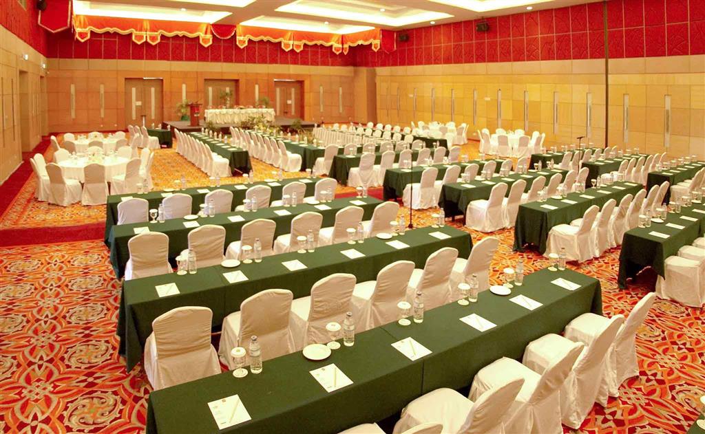 Grand Suka Hotel 27/30