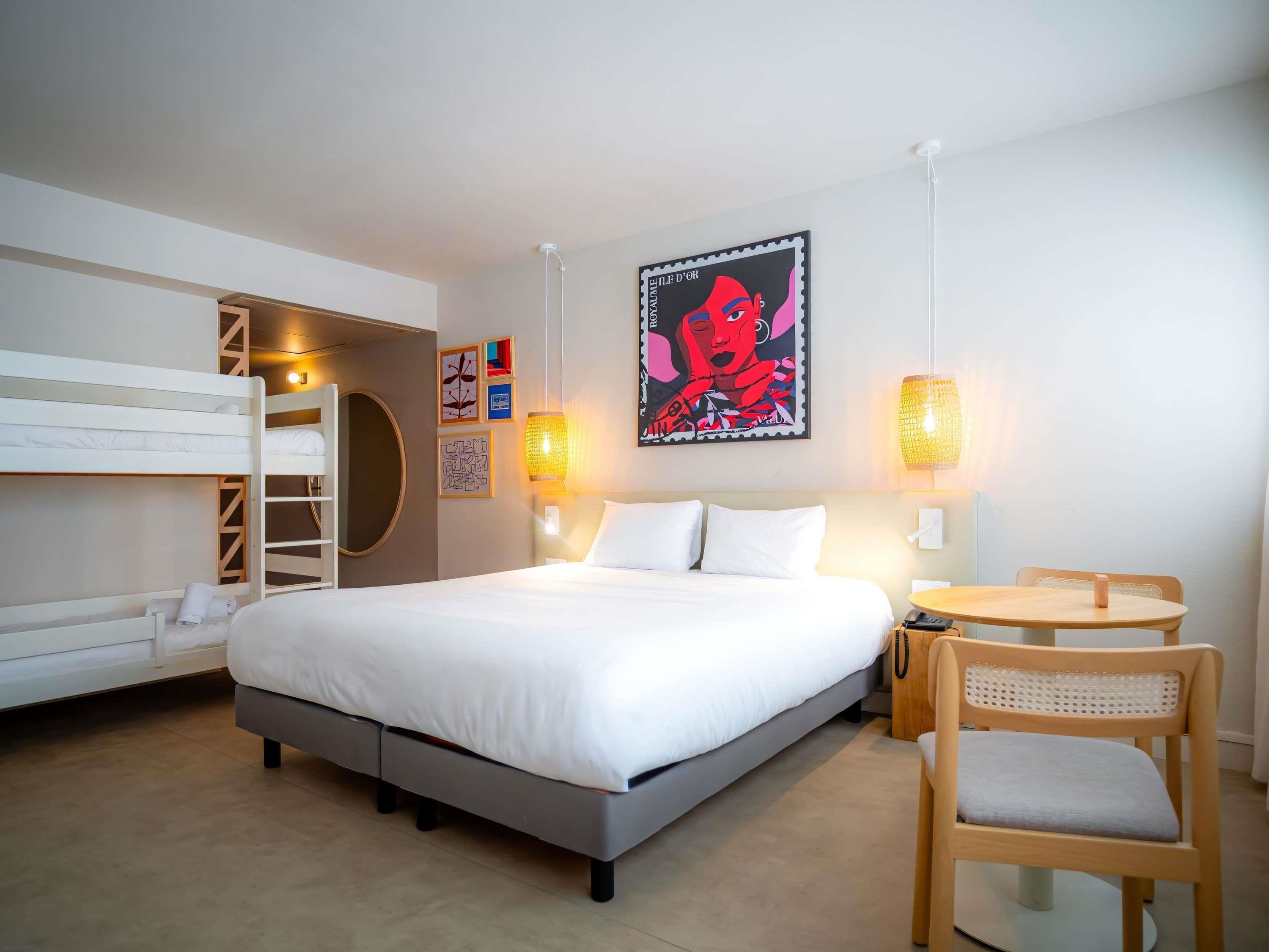 Junior Suite, Double Bed, Sea View, Sofa