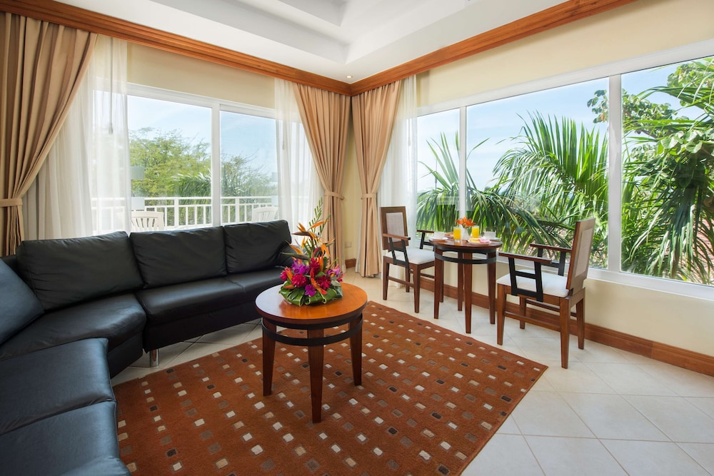 Occidental Tamarindo 30/50