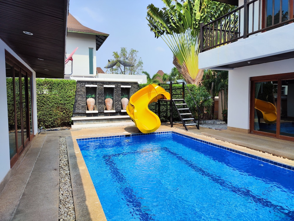 Tropicana Pool Villa 35/50