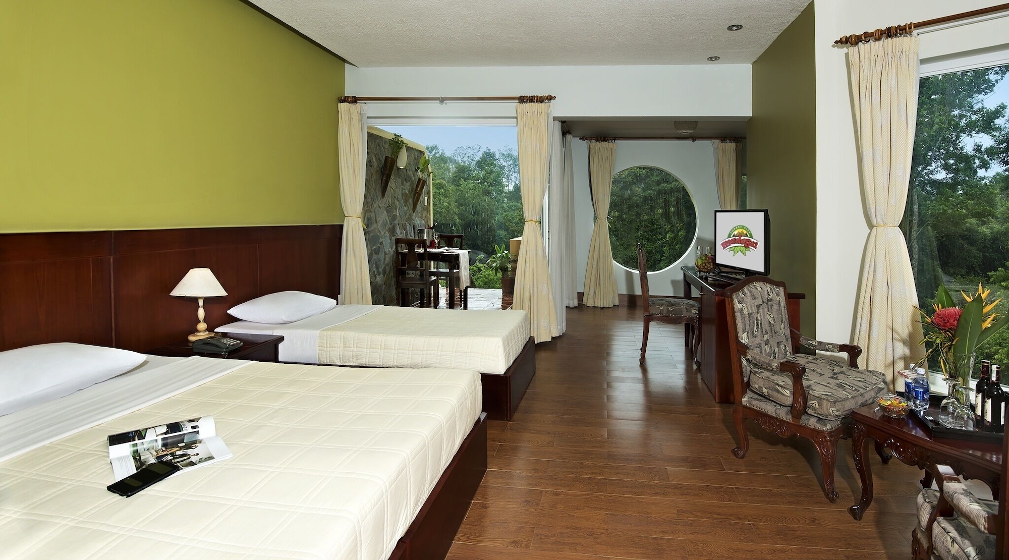 Suite, Double Bed, Garden View