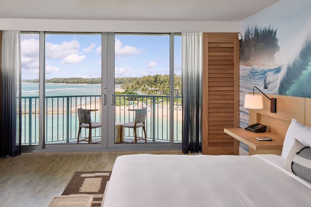SUITE, KING BED, OCEAN FRONT, ACCESSIBLE
