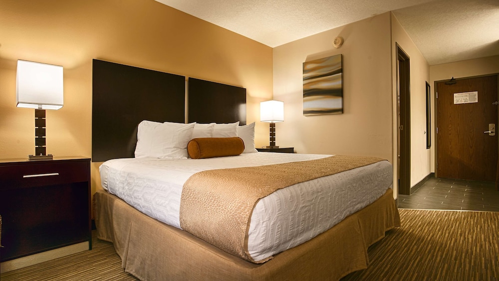 Best Western Plus The Four Corners Inn 20/69