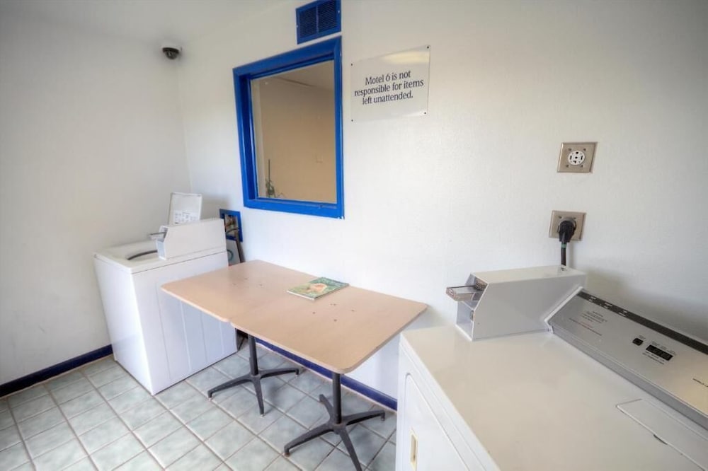 Motel6 Alamogordo, NM 50/59