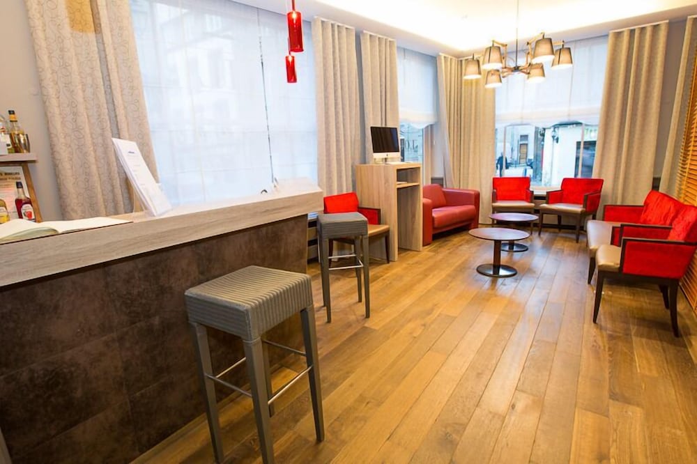 Hotel des Marins 30/50