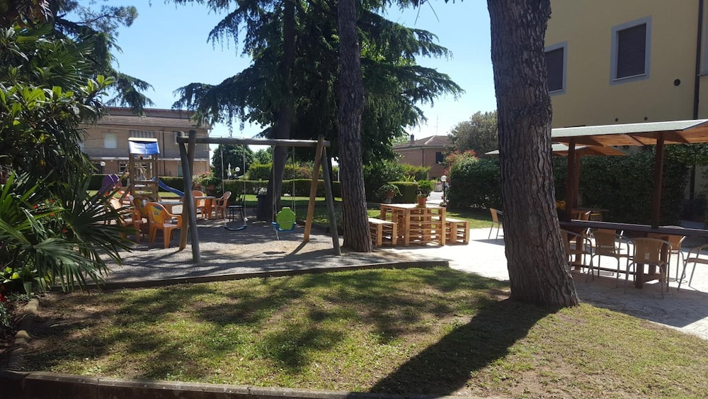 Hotel Tiziana 45/50